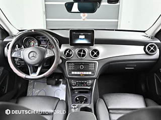 MERCEDES BENZ GLA-CLASS X156 2019
