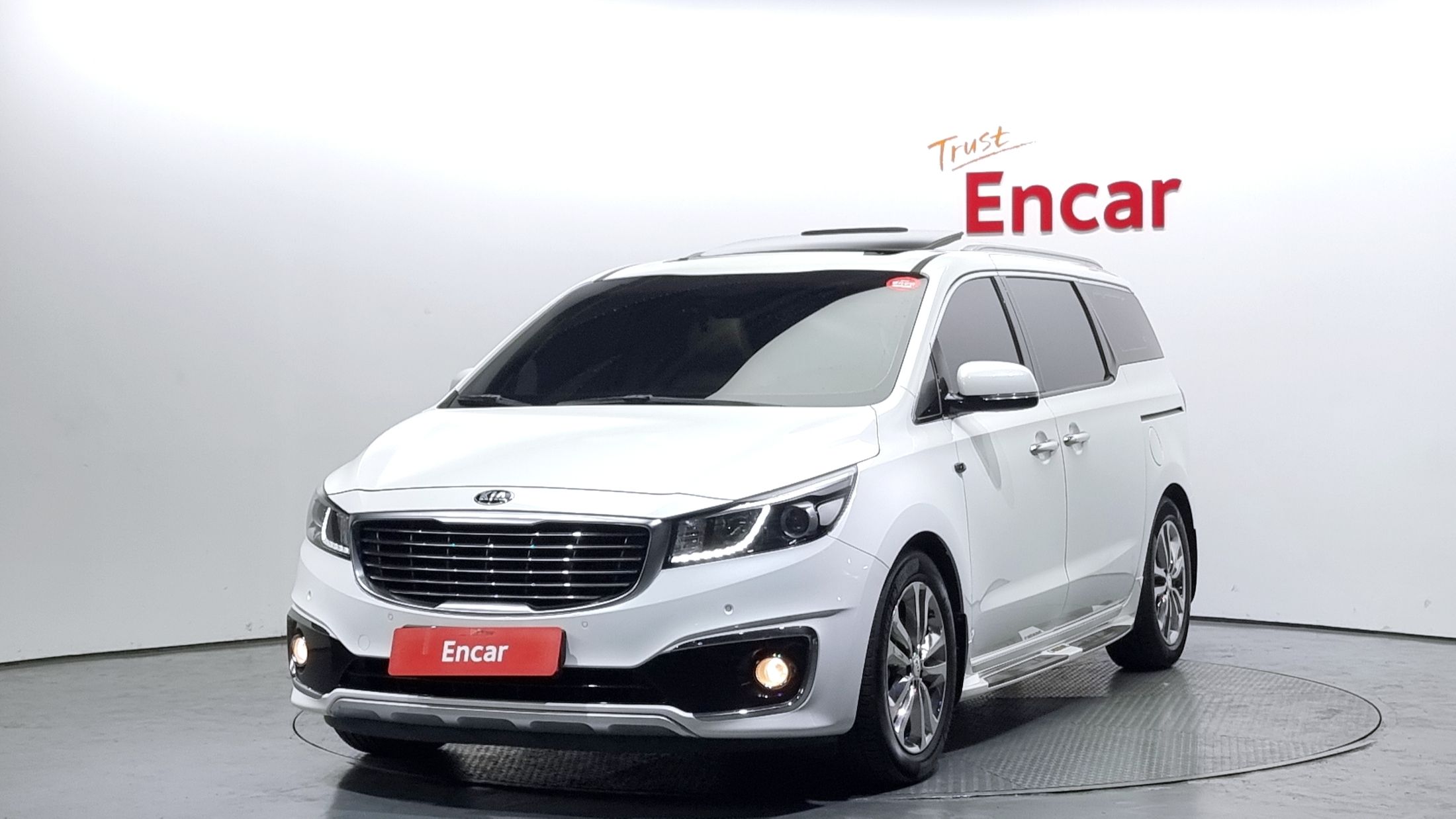 KIA CARNIVAL 2017
