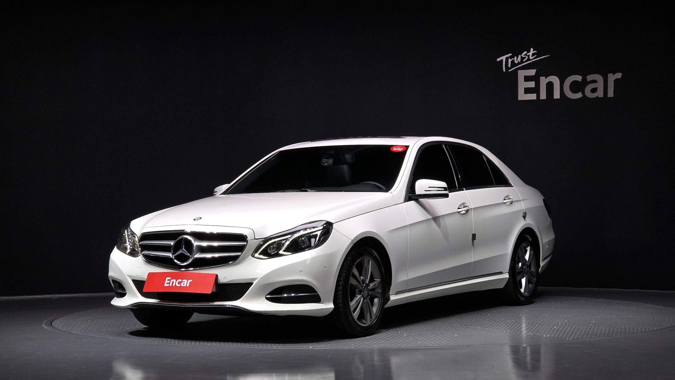 MERCEDES BENZ E-CLASS W212