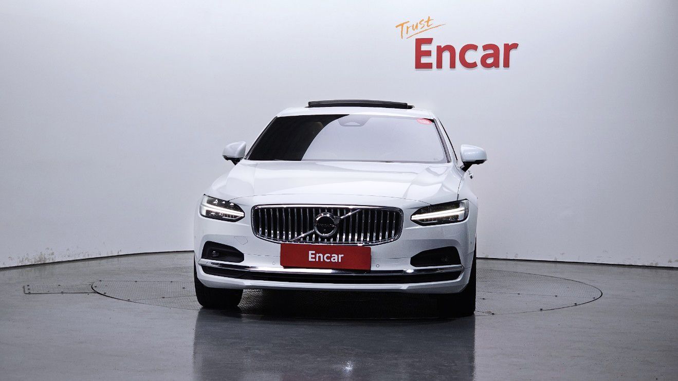 VOLVO S90 2022