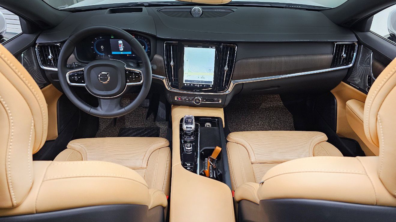 VOLVO S90 2022