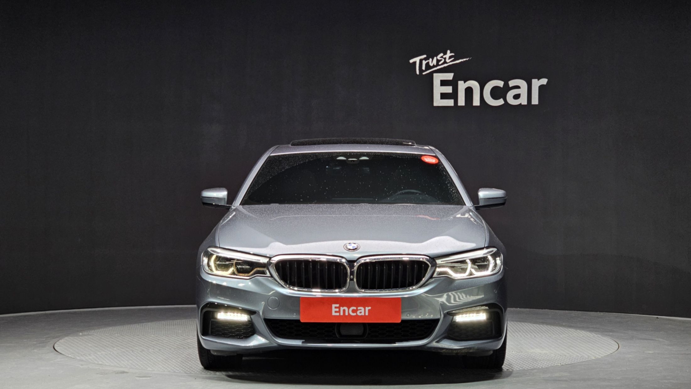 BMW 5-SERIES G30 2019