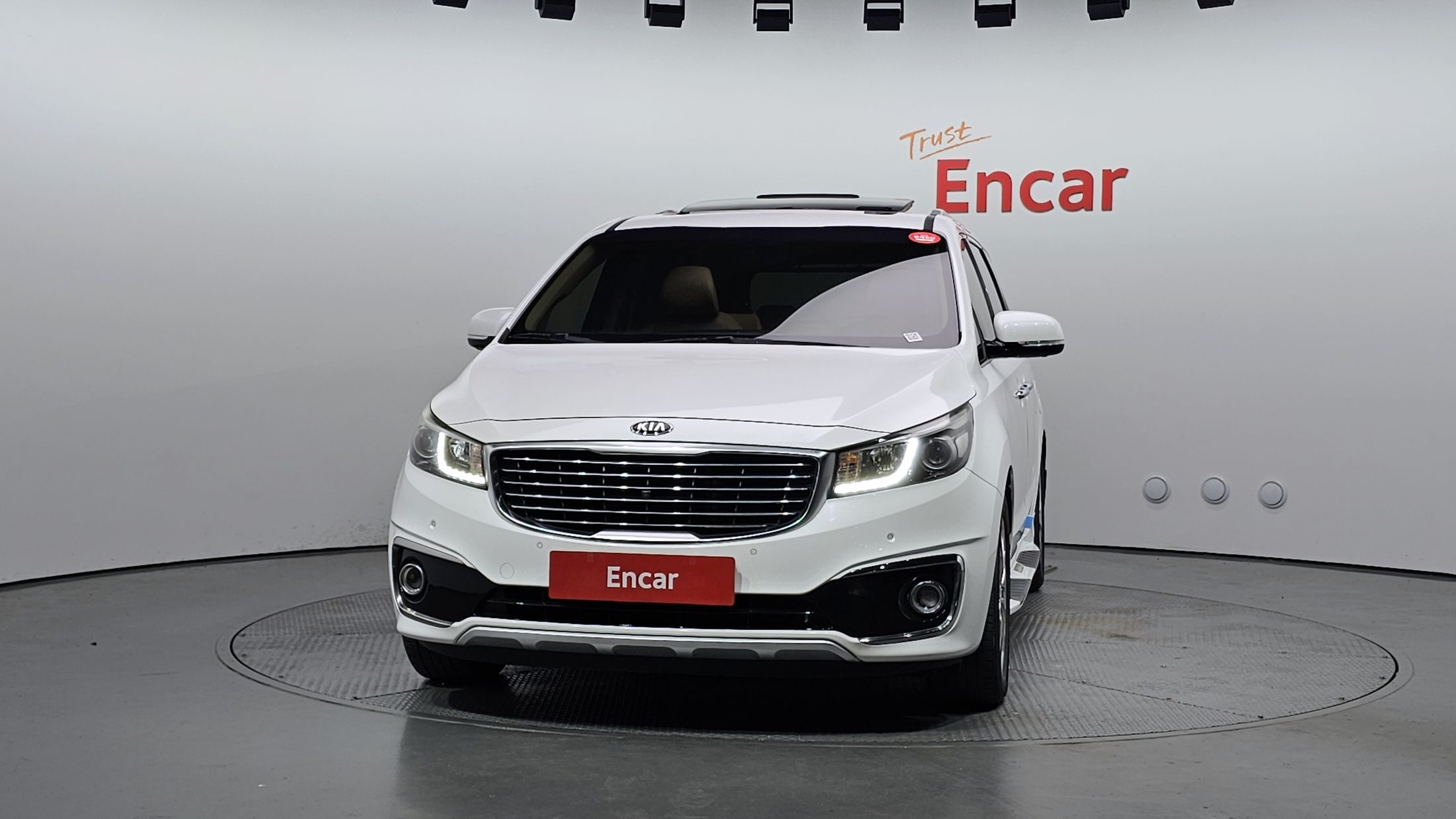 KIA CARNIVAL 2017