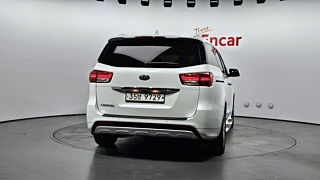 KIA CARNIVAL 2017