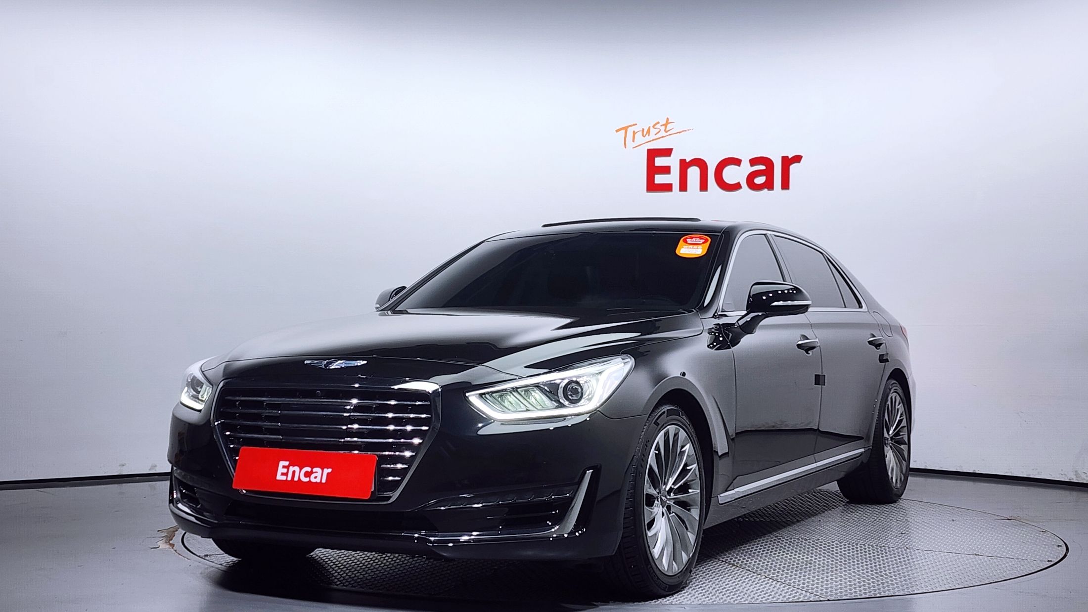 GENESIS EQ900 2017