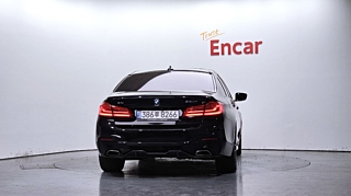 BMW 5-SERIES G30 2017