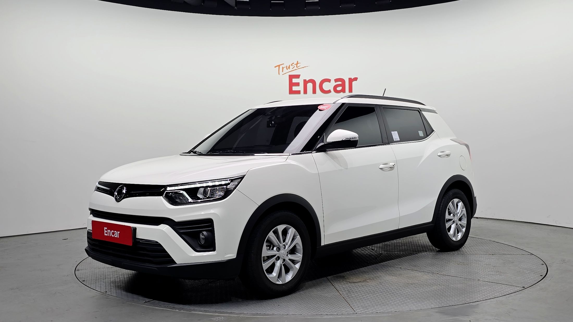 SSANGYONG TIVOLI VERY NEW 2019