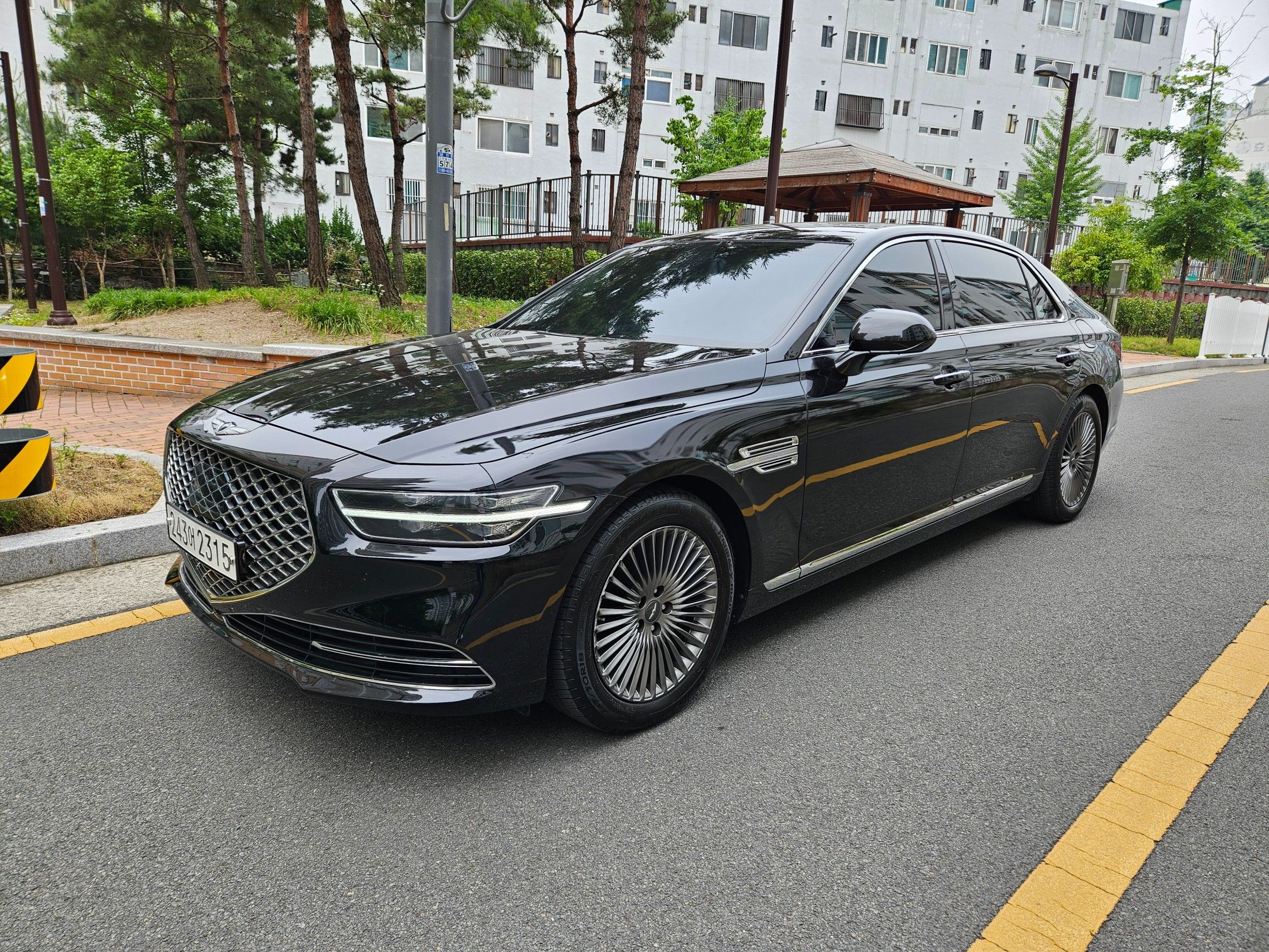 GENESIS G90 2020