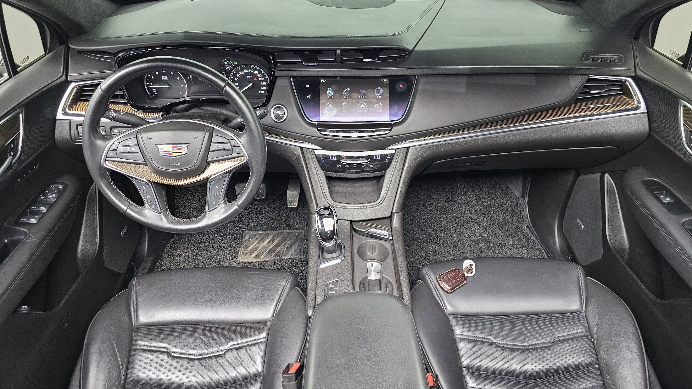 CADILLAC XT5