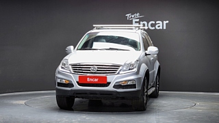 SSANGYONG REXTON W 2013