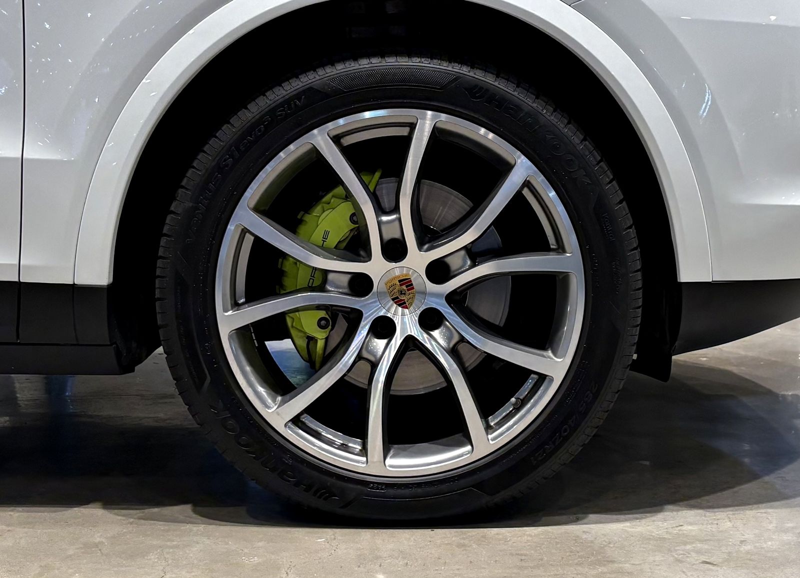 PORSCHE CAYENNE PO536 2020