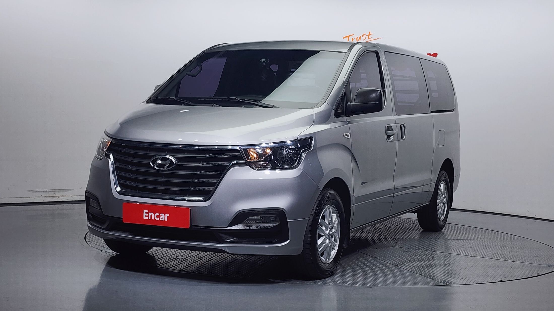 HYUNDAI STAREX GRAND