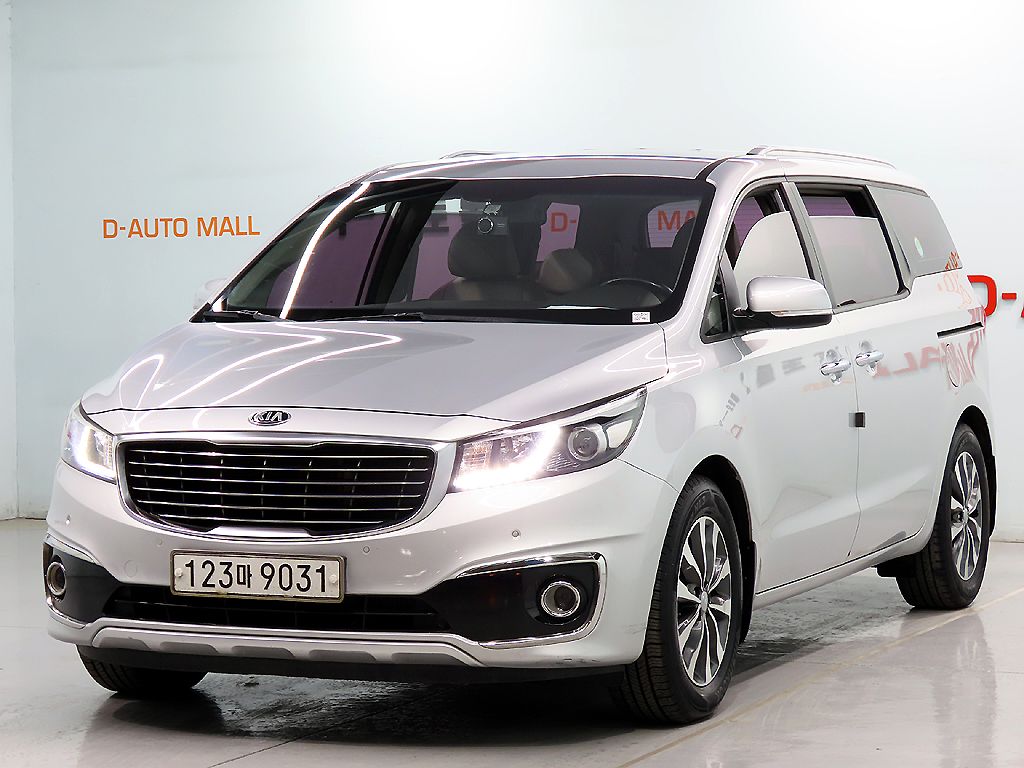 KIA CARNIVAL