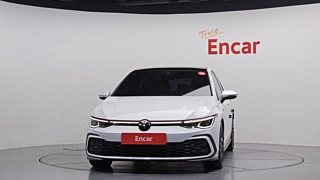 VOLKSWAGEN GOLF 2023