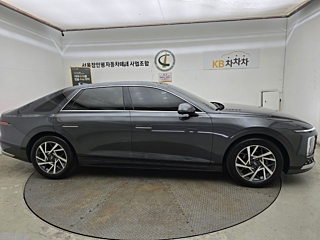 HYUNDAI GRANDEUR HYBRID GN7 2023