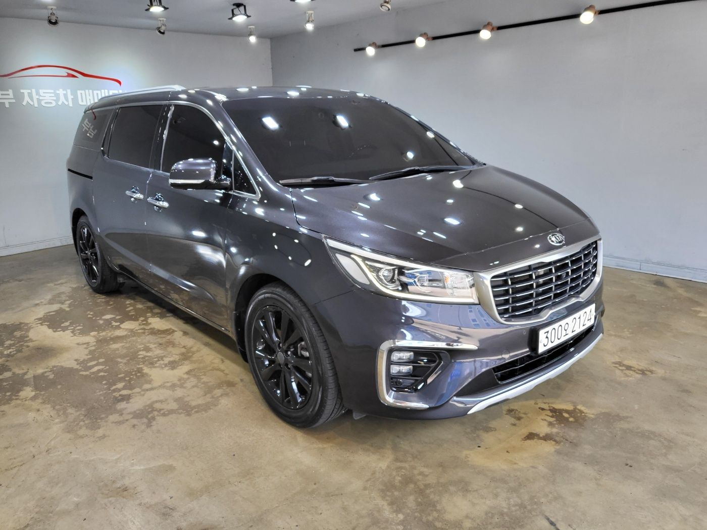KIA CARNIVAL 2018
