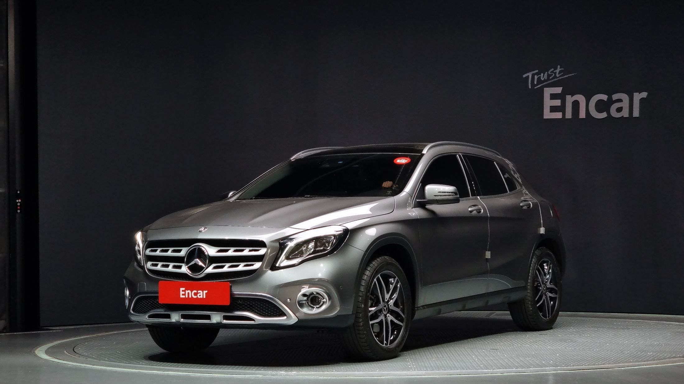 MERCEDES BENZ GLA-CLASS X156 2019