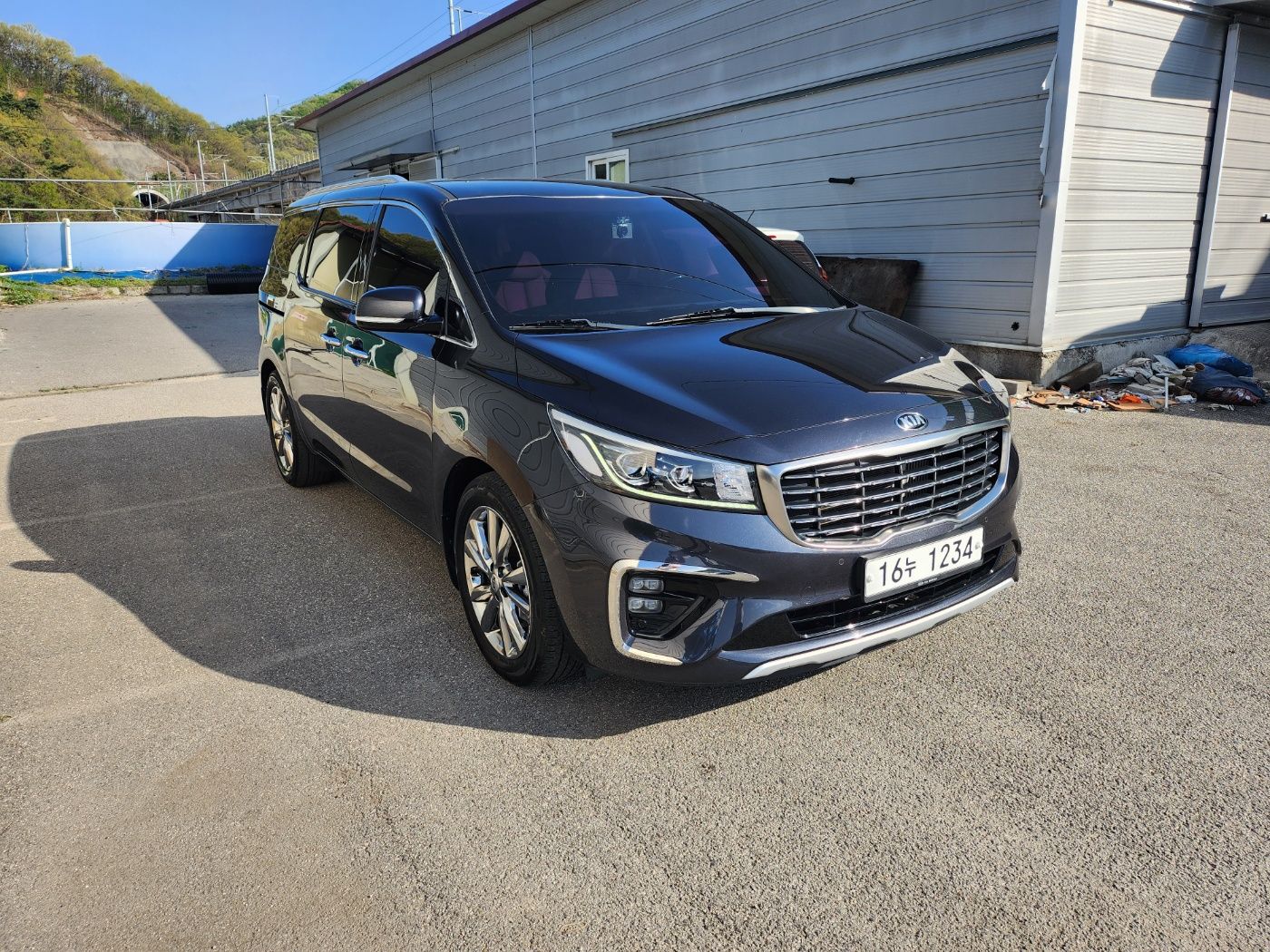 KIA CARNIVAL 2018