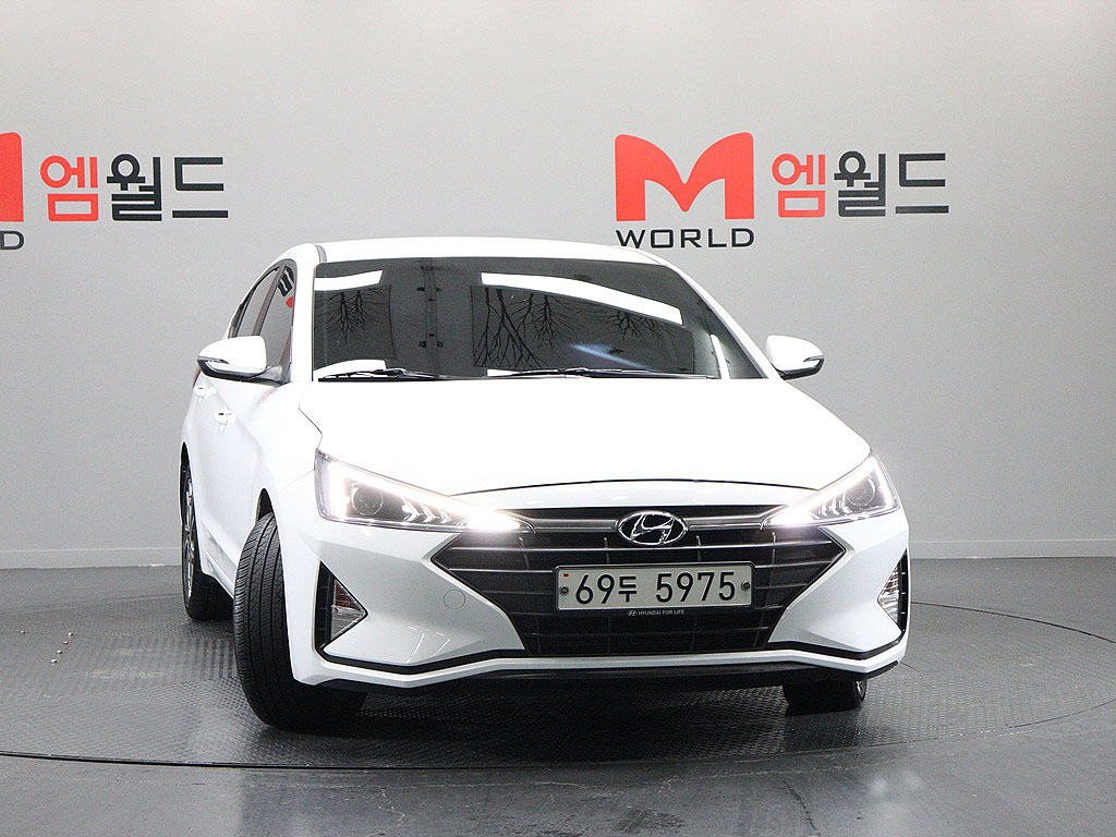 HYUNDAI AVANTE AD 2019