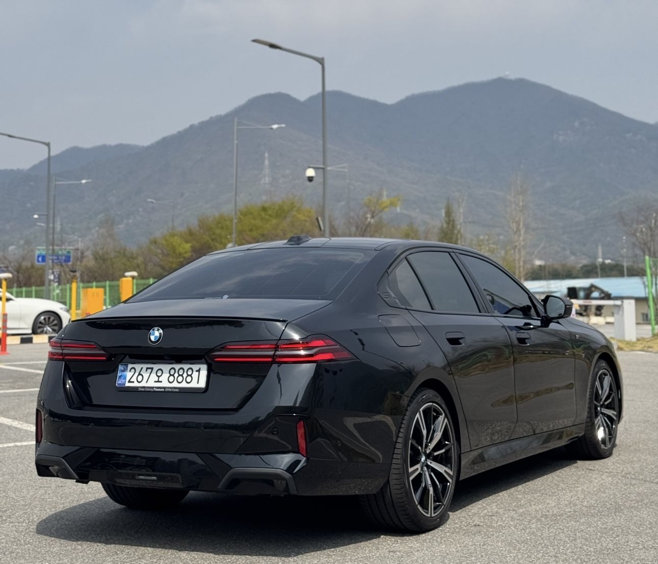 BMW 5-SERIES G60
