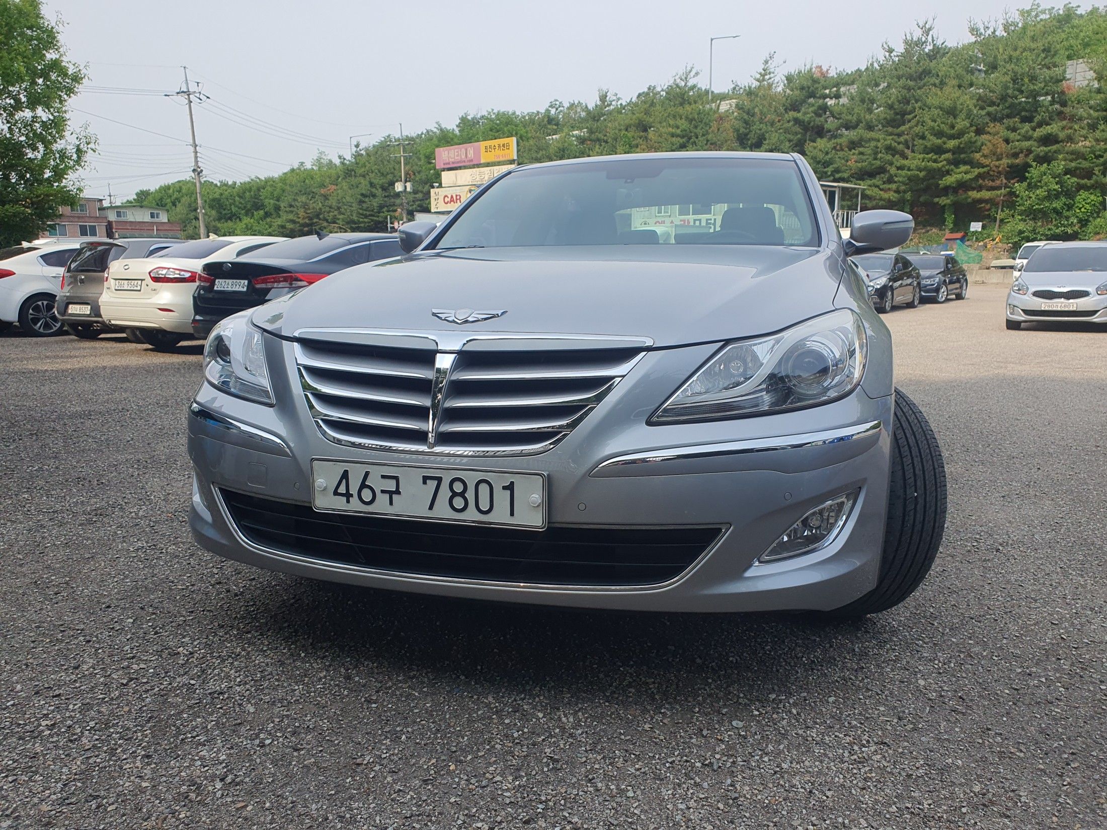 HYUNDAI GENESIS 2012