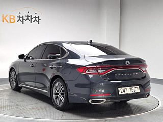 HYUNDAI GRANDEUR IG 2017