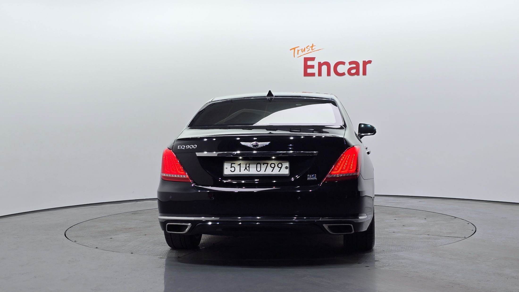 GENESIS EQ900 2016