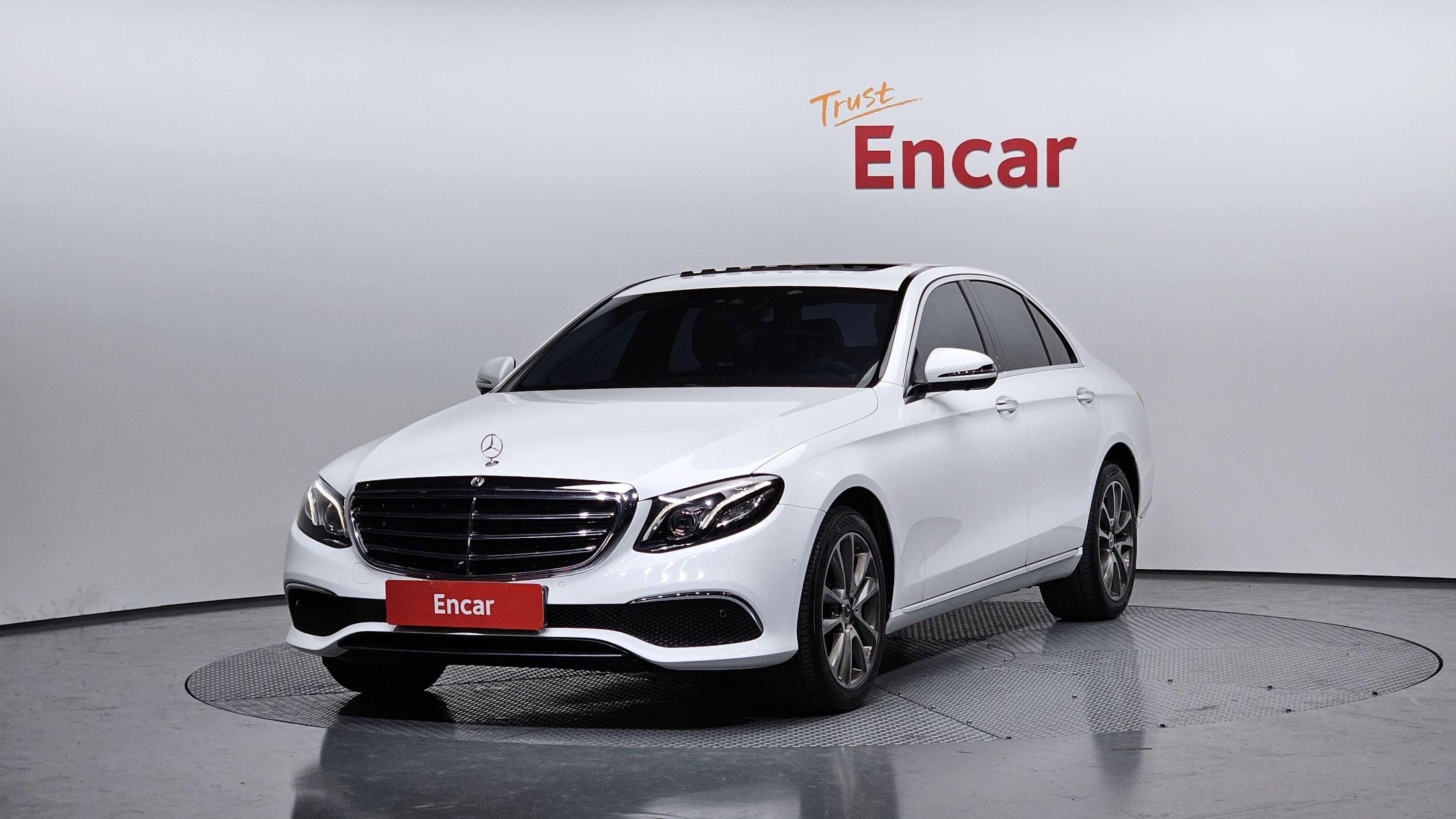 MERCEDES BENZ E-CLASS W213