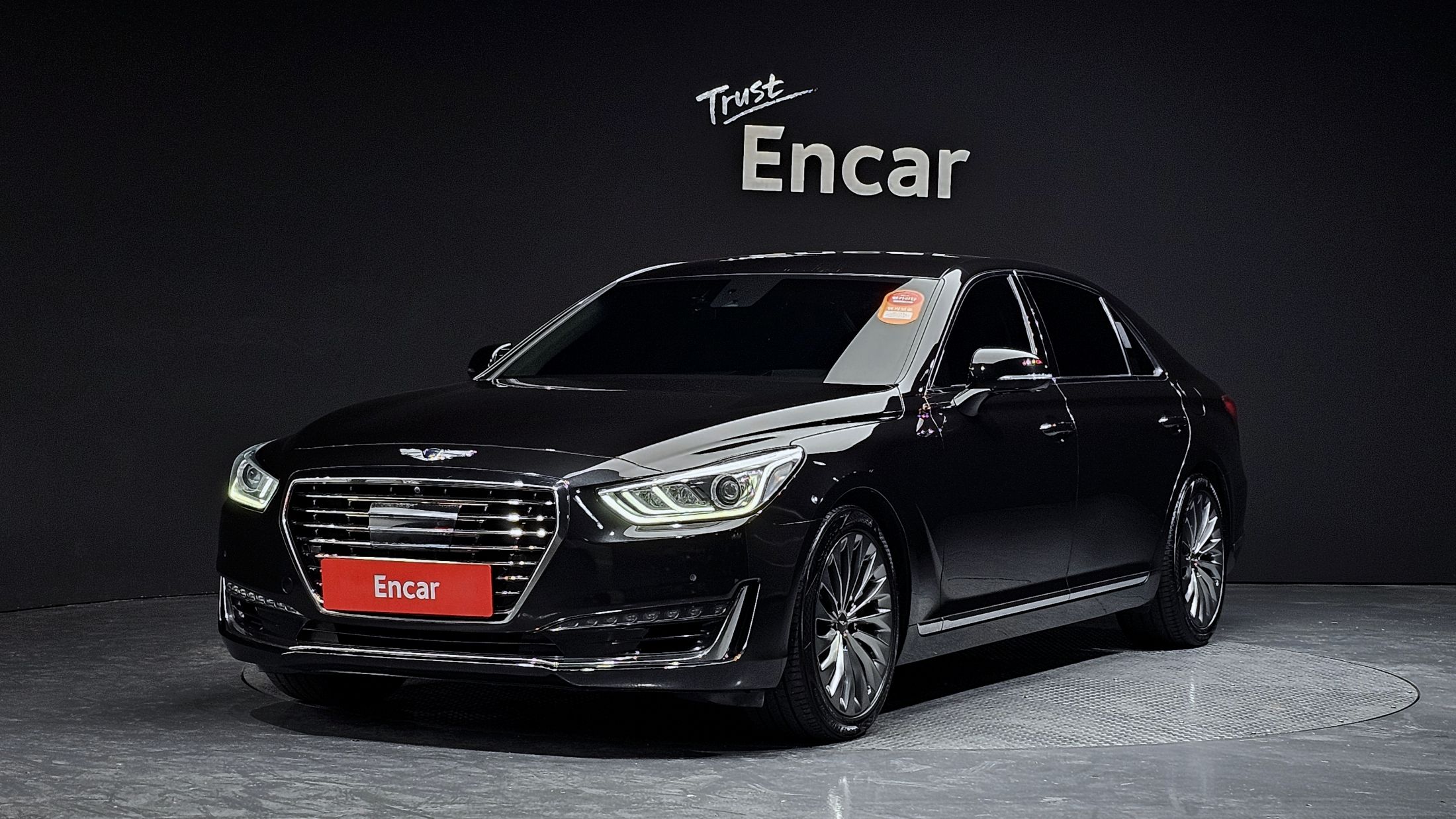GENESIS EQ900 2018