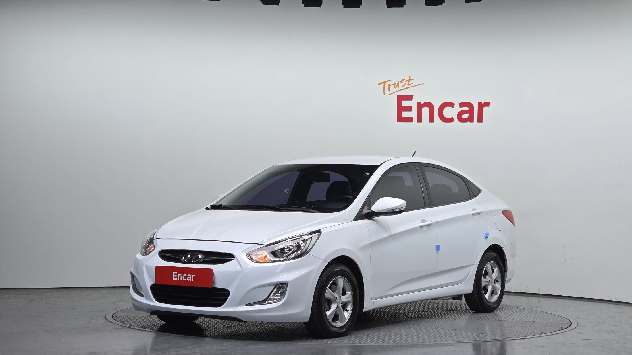 HYUNDAI ACCENT NEW