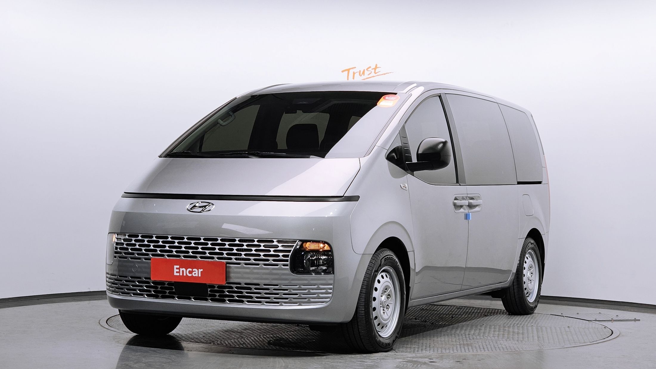 HYUNDAI STARIA 2023