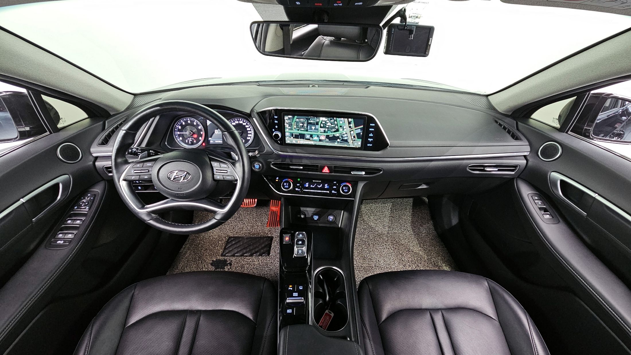 HYUNDAI SONATA DN8
