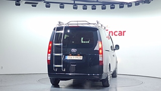 HYUNDAI STARIA 2022