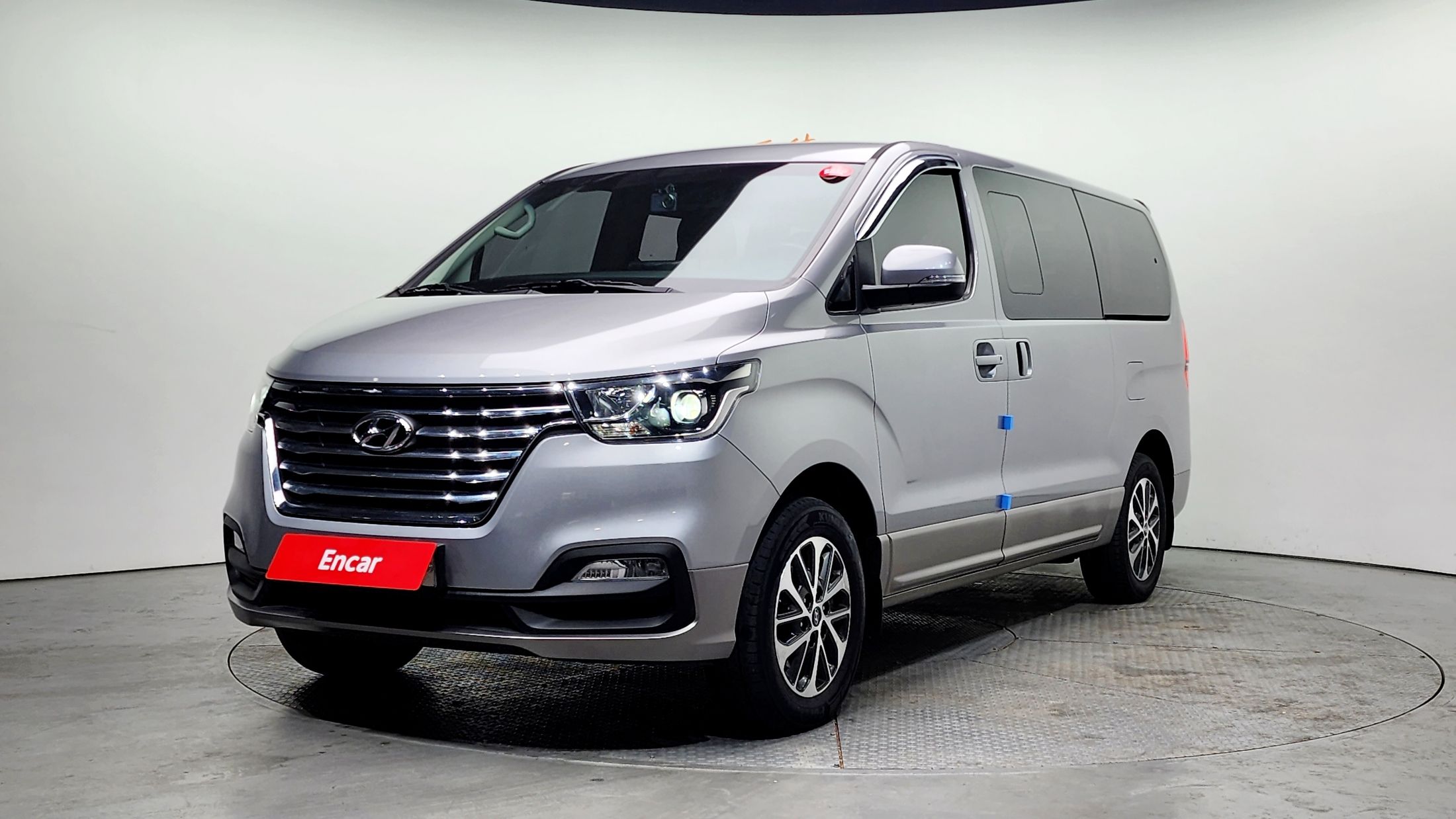 HYUNDAI STAREX GRAND