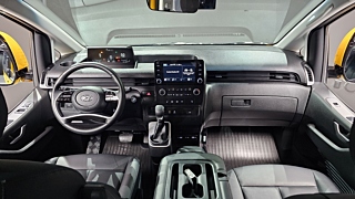 HYUNDAI STARIA  L3.5 Child protection car 2023