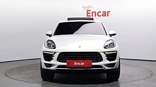 PORSCHE MACAN 2016