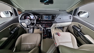 KIA CARNIVAL 2018