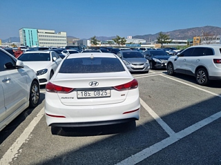 HYUNDAI AVANTE AD 2016