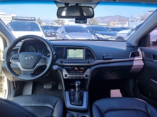 HYUNDAI AVANTE AD 2016