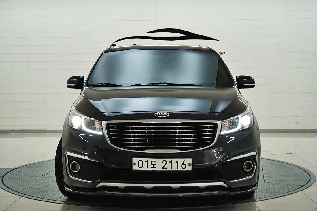 KIA CARNIVAL 2017
