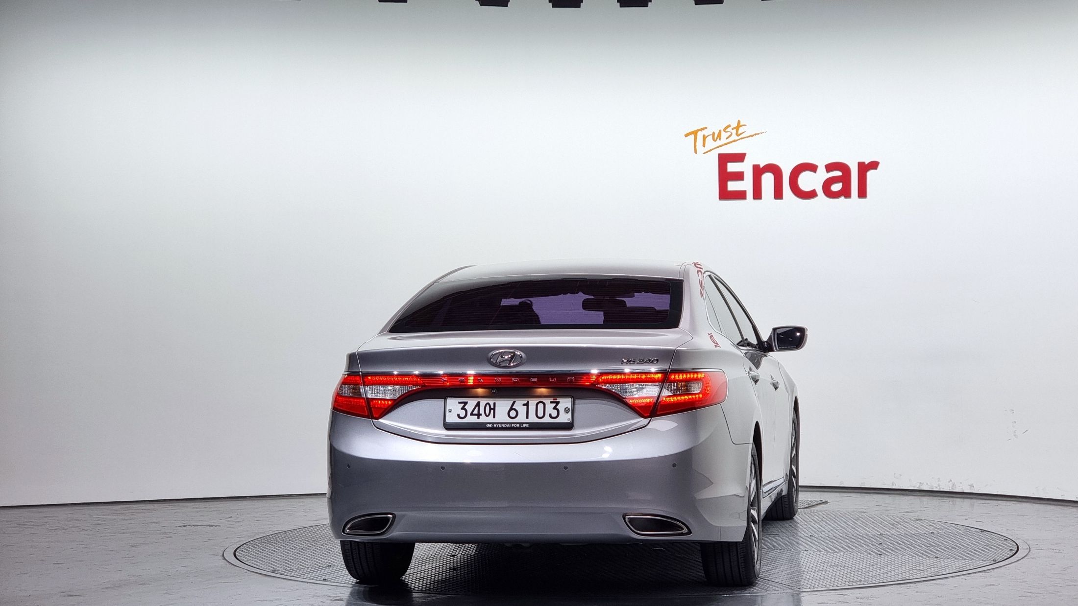 HYUNDAI GRANDEUR HG 2012