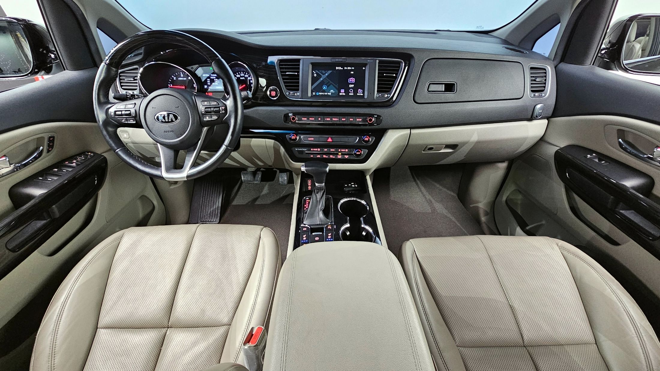 KIA CARNIVAL 2020