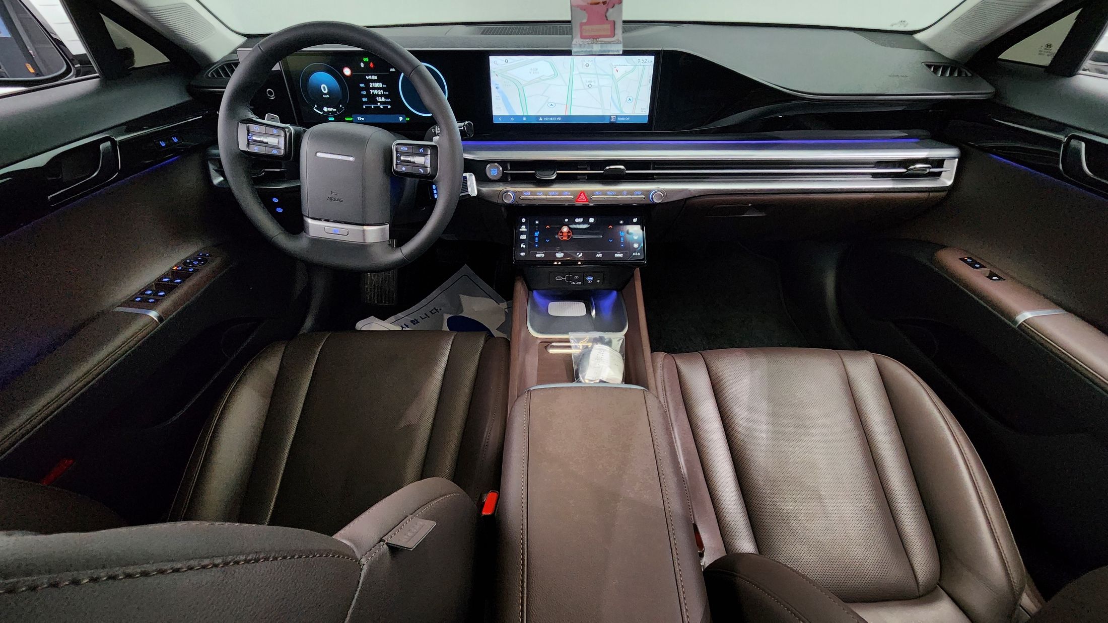 HYUNDAI GRANDEUR HYBRID GN7 2023