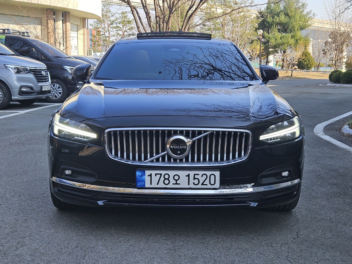 VOLVO S90 2022