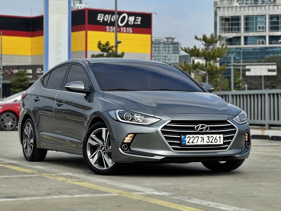 HYUNDAI AVANTE AD 2015