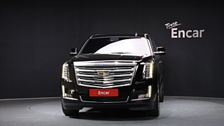 CADILLAC ESCALADE 2017