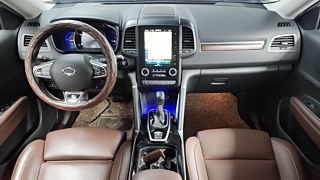 SAMSUNG QM6 2020