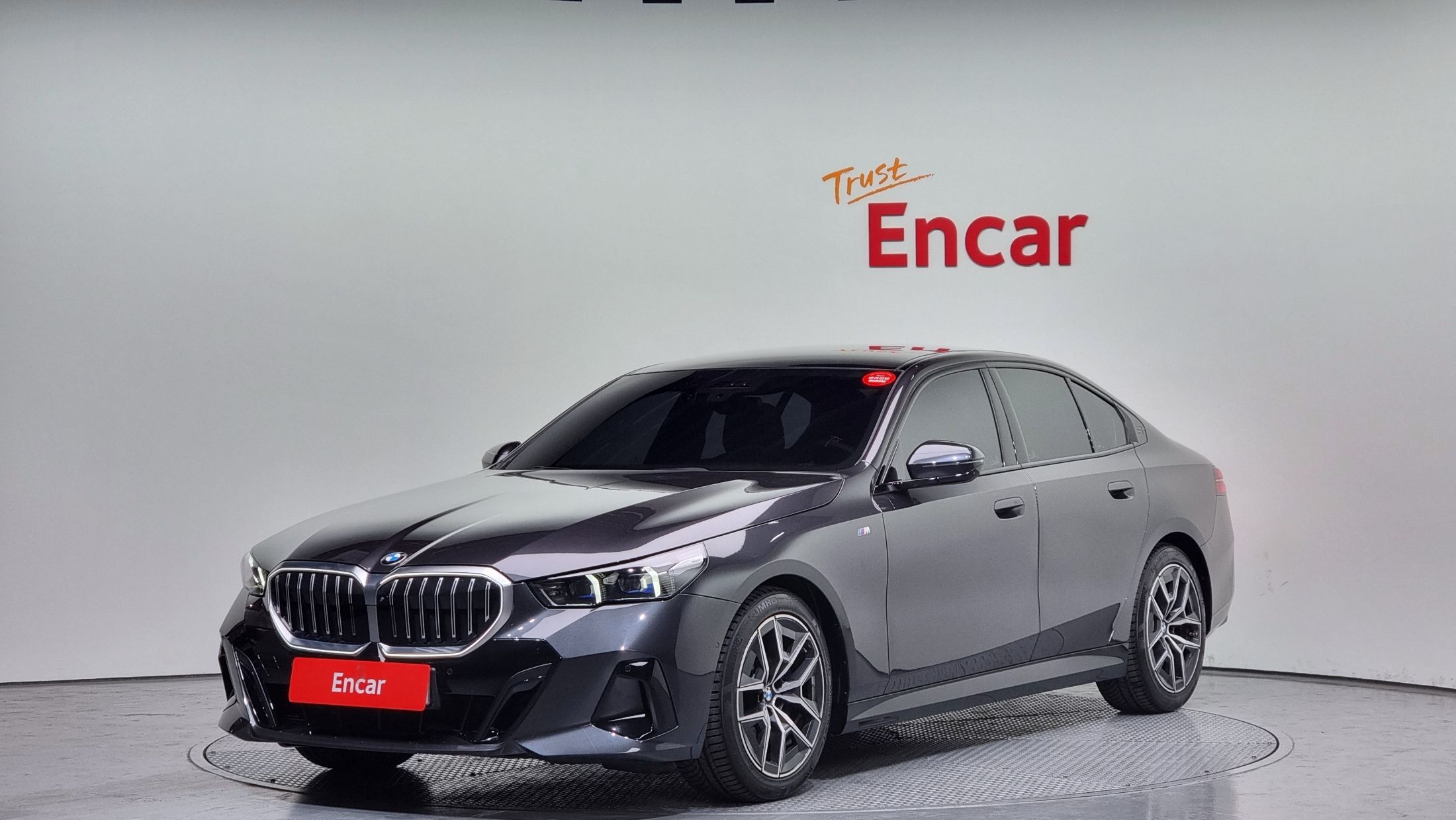 BMW 5-SERIES G60 2024