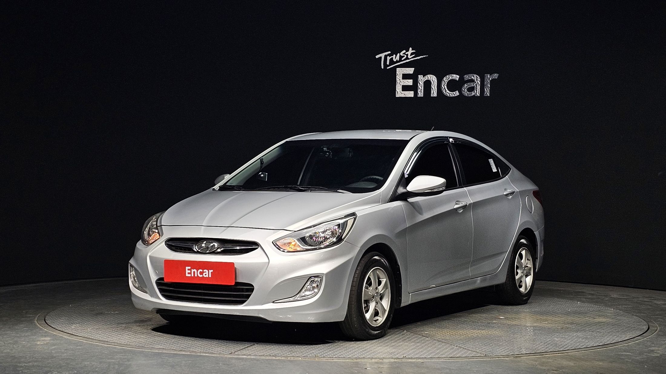 HYUNDAI ACCENT NEW 2011