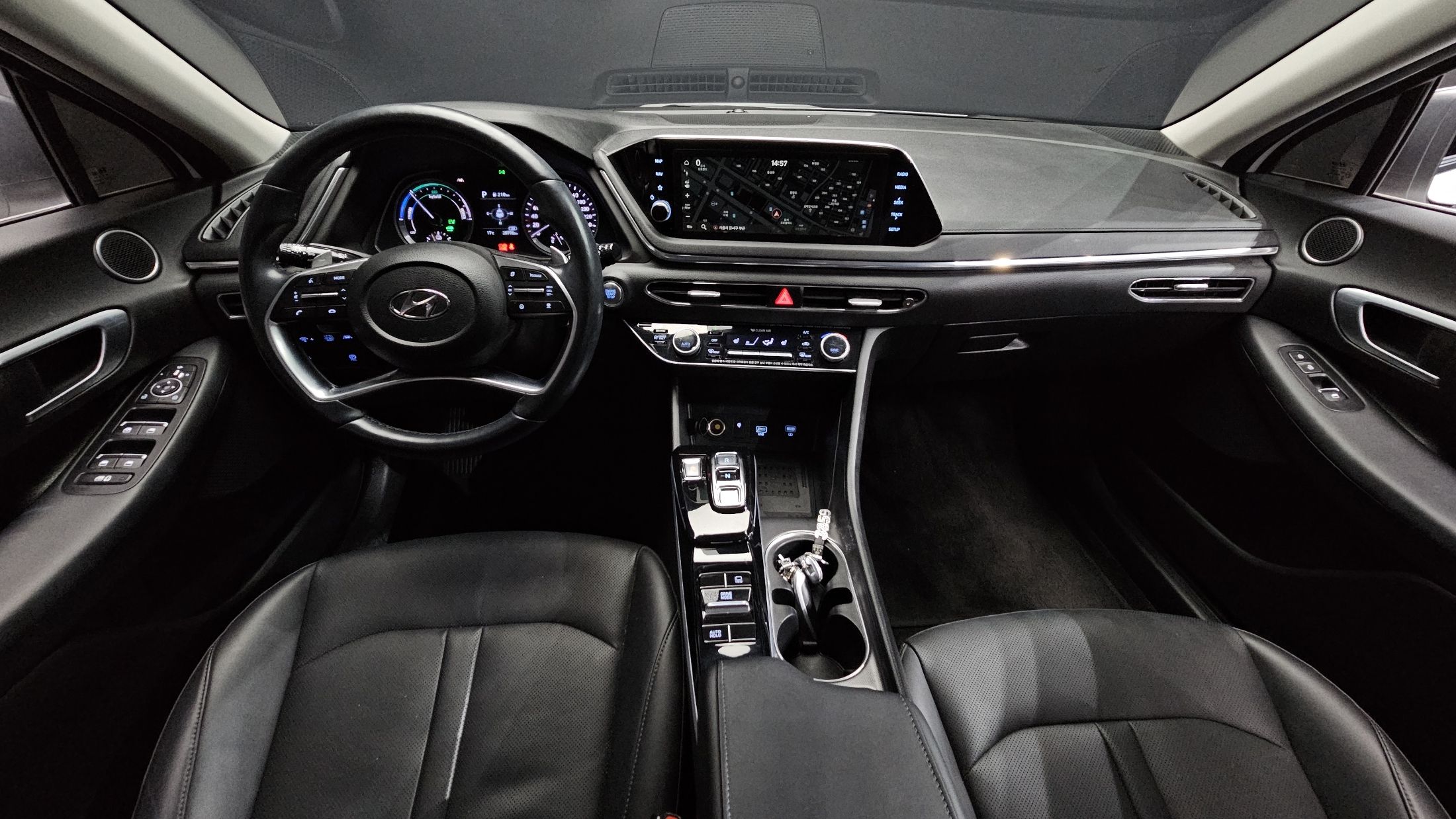HYUNDAI SONATA HYBRID DN8 2019